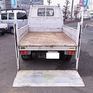 ☆ニッサン バネットトラック☆4WD☆垂直300kgパワーゲート☆積載1ｔ☆ガソリン車☆5速マニュアル車☆の画像