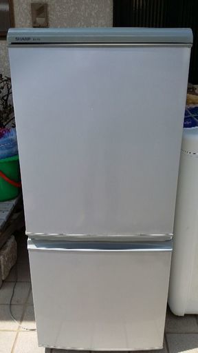 シャープ冷蔵庫SJ-14M 135L　サイズ56×88×115