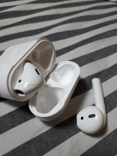 オーディオアクセサリー Apple AirPods