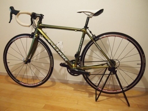 美品‼️大幅値下げしました！アンカー(ブリジストン) フルカーボンモデル 備品5点付属