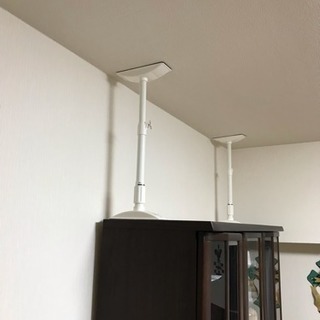 食器棚  突っ張り棒付き！※交渉中の画像