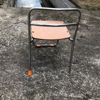 子供用のチェアです。