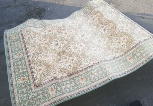 今だけチャンス！「ジモティー」見たよ！で通常特価54,978円より10,000円引きの44,978円!＆配達無料！（札幌市内）　ベルギー製 絨毯 240×340cm カーペット ヒートセットポロプロピレン100％ リビング 応接 長方形