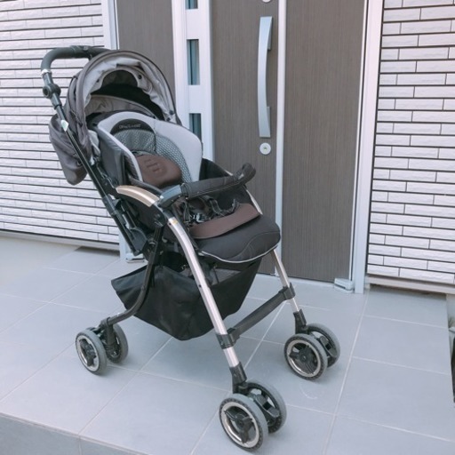 コンビ ベビーカー ディアクラッセ オート4キャス