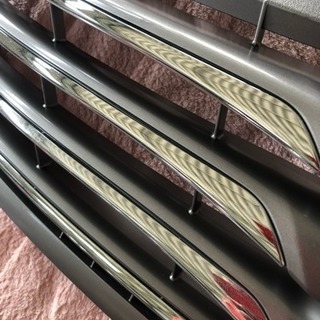 トヨタ ヴァンガード グリル 純正 新車外し