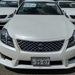 【トヨタ クラウン200系後期白】の画像