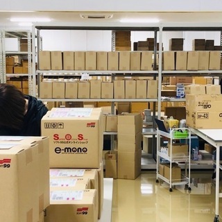 子育てママさんも活躍中！☆ネット販売商品の出荷作業☆未経験者でもOK！の画像