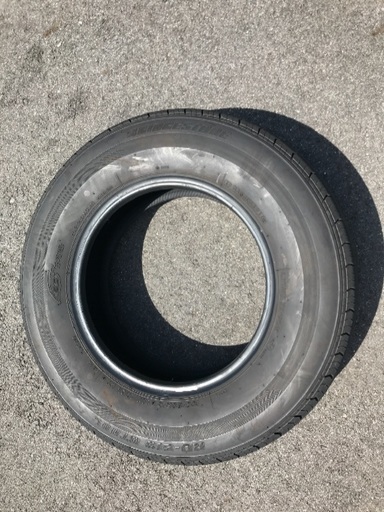 ハイエース  新古タイヤ 純正