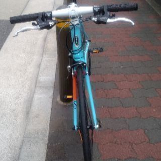 🚴¥35,800⤵️¥29,800 schwinn fastback2フラットバーの画像