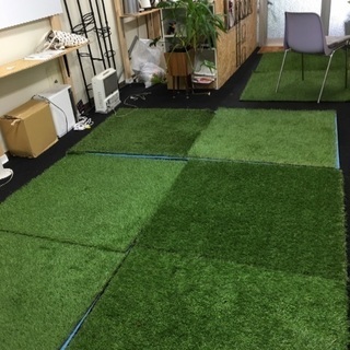 無料でお譲りします！人工芝シート（1m×1m）10枚セット