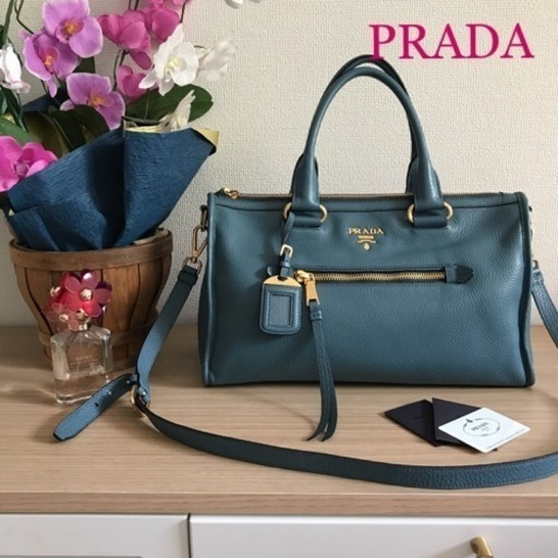 PRADA 高級レザー ショルダーバッグ