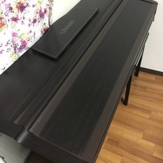電子ピアノ