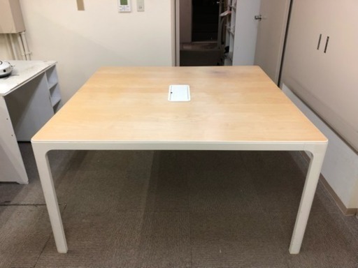 IKEA BEKANT テーブル ミーティング 会議