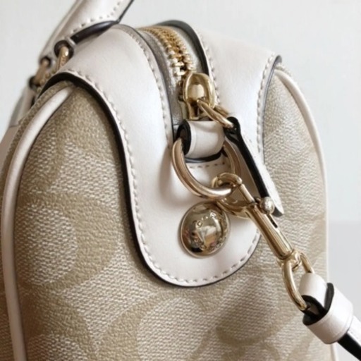 COACHショルダーバッグ