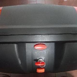バイク用トップケース 48L Hunter(ハンター) ワールドウォーク リアボックス 動画ありの画像