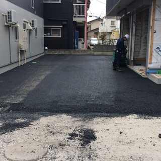 栃木県内　格安アスファルト施工　駐車場　補修　個人住宅から商用施設まで  見積もり無料 　窪地活用 - 地元のお店