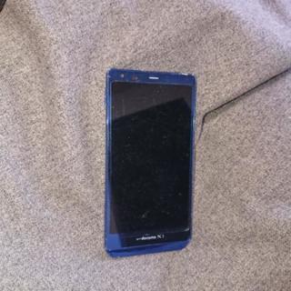 NTT docomo AQUOS Phone スマホ