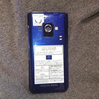 NTT docomo AQUOS Phone スマホの画像