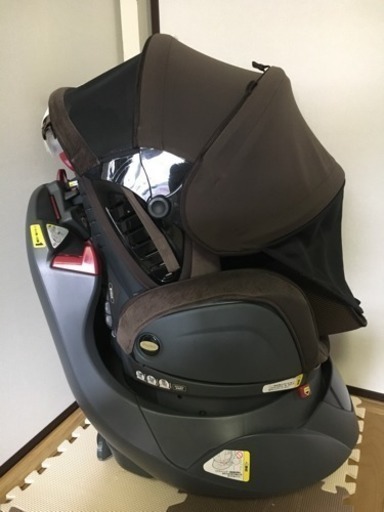 アップリカ フラディアS ☆ チャイルドシート