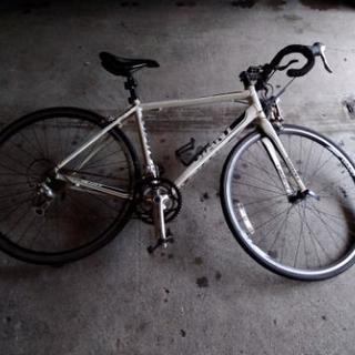 GIANT　ロードバイク　DEFY3