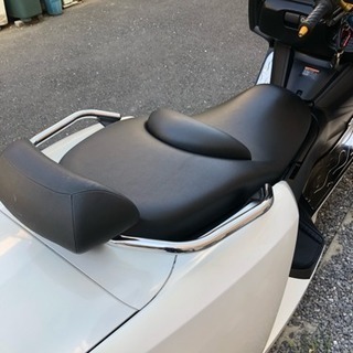マグザム純正シート＆バックレスト付きタンデムバーの画像