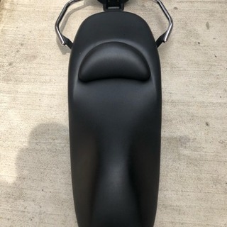 マグザム純正シート＆バックレスト付きタンデムバーの画像