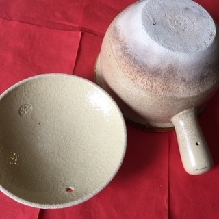 【引越の為に整理してます】大きな急須風デザインの土鍋の画像