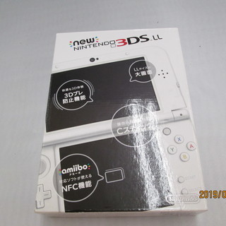 任天堂　3DSLL　パールホワイト　　RED-001