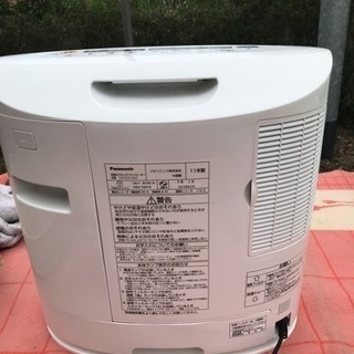 パナソニック 加湿セラミックファンヒーター DS-FKX1202 2011年製の画像