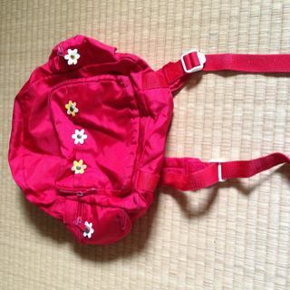 女児　リュックサック　バッグ　赤