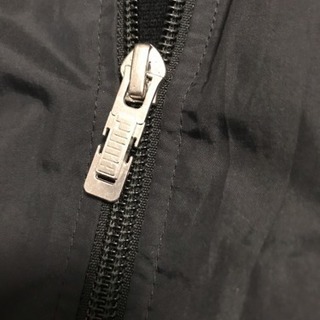 PUMA ウィンドブレーカー140の画像