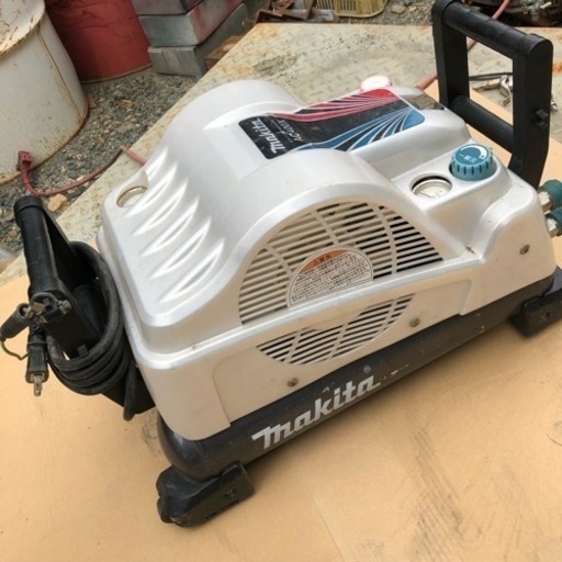 マキタ 高圧コンプレッサー  AC400X