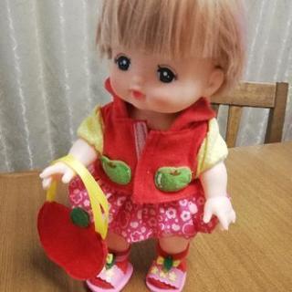 メルちゃん1体、洋服たくさん、おまけの画像