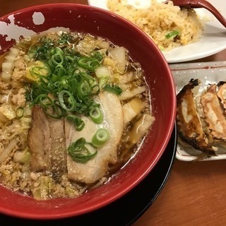 いまから元町三ノ宮もしくは梅田でごはん
