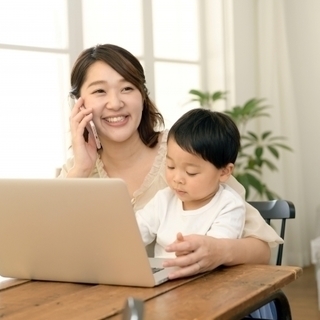 ★2019.4月開校～地下鉄七隈線六本松駅徒歩3分★初心者OK！デザイン/WEBデザイン/HP作成をプロのデザイナー/専門学校講師が0から個別指導！【アトリエ　カフェイエ】オープン～アトリエカフェイエ　デザイン・WEB教室　六本松本校の画像
