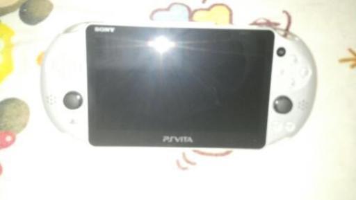 【値下げ】【お取引中】PSVita 中古 本体のみ