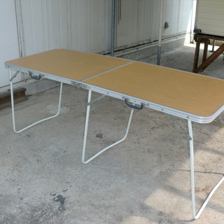 キャンプ用テーブル（大きめ）中古
