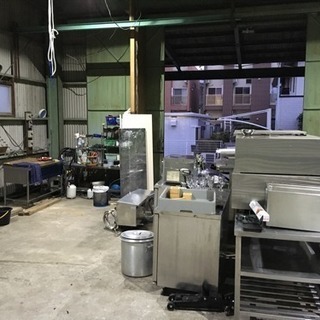 ☆機械、自動車好きな方必見☆業務用冷蔵庫の清掃整備、撮影☆の画像