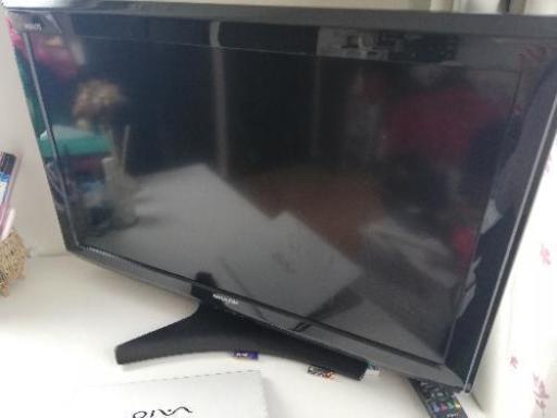 SHARP 液晶カラーテレビ32型