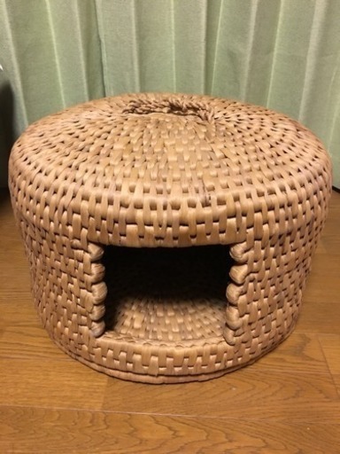 【取引中】猫ちぐら 猫つぐら しっかりした物 割と大型 ほぼ未使用に近い