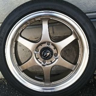 タイヤ付き  4本の画像