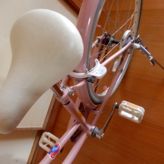 ★綺麗です。ジュニア自転車 ポンポネット　可愛いピンクの画像