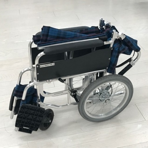 折りたたみ車椅子