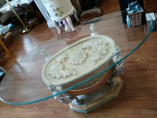 取引中！値下げしました！ガラステーブル