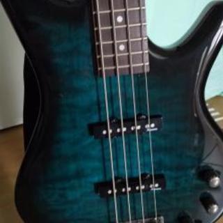 Ibanez エレキベース、アンプ