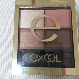 アイシャドウ と チーク