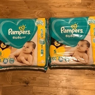 オムツ S テープ パンパース 102枚いりの画像