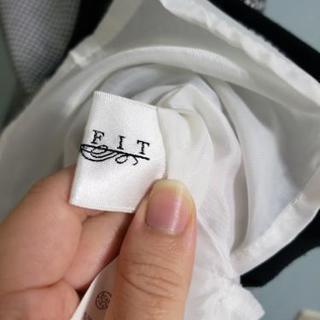 セミフォーマルに！　半袖ワンピースの画像