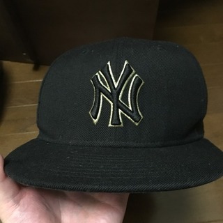 NEW ERA キャップ ヤンキース 黒金縁