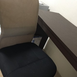 〈お値下げ〉机だけになりました。の画像